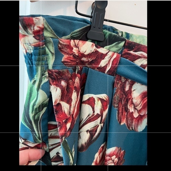 PatBO Botanica Floral Belted Cropped Pants - Picture 4 of 16